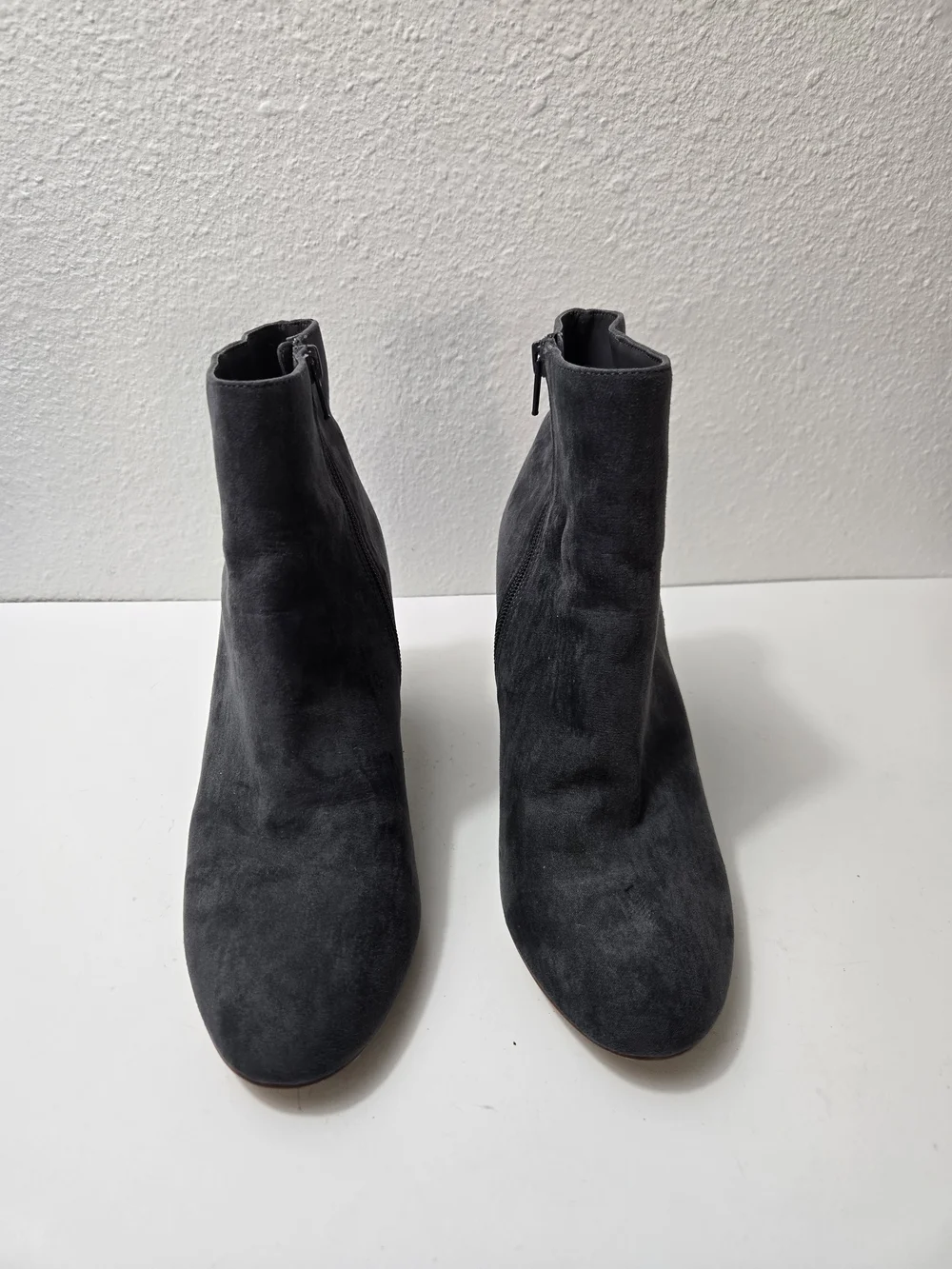 Steve Madden Gray Suede Ankle Booties